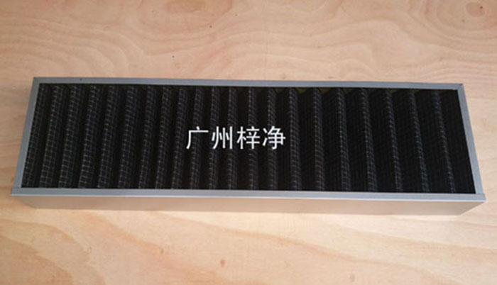 活性碳過(guò)濾器廣泛用于化學(xué)、制藥、食品、娛樂(lè)場(chǎng)所、需要凈化空氣的場(chǎng)所， 有害氣體如苯、甲醛、氨氣等的吸附脫除 溶劑的回收 ，采用活性炭氈比表面積大，吸附能力強(qiáng)，迅速處理各種有害氣體, 有效潔凈空氣對(duì)氣味的控制。
