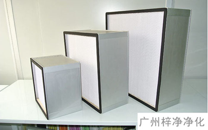 F-S有隔板中效空氣過濾器主要用于制藥、電子、食品廠房中潔凈/空調(diào)/通風(fēng)系統(tǒng)的中級過濾。
