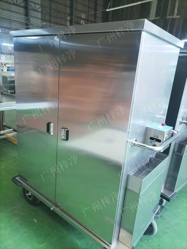 密閉式滅菌器械物品電動轉(zhuǎn)運車采用304拉絲不銹鋼板面板厚度：≥1.2mm,表面作拉絲亞光處理。